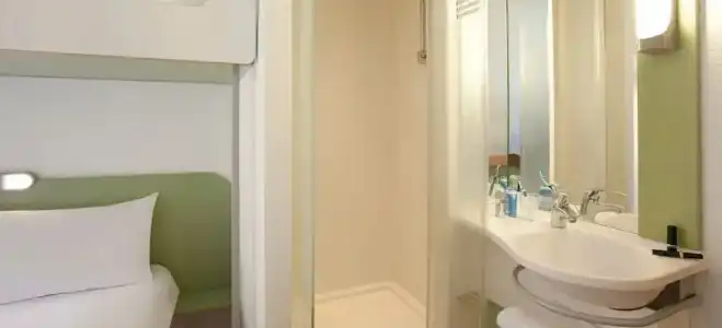 Ibis Budget Duisburg City - 22