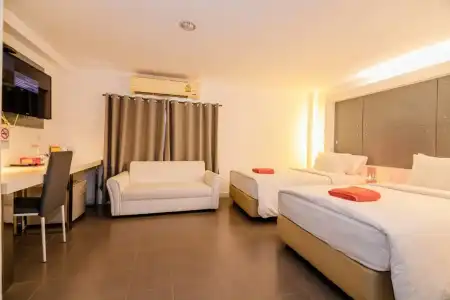 The Original Orange Rooms - 16
