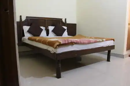 Raghuraj Palace - 32