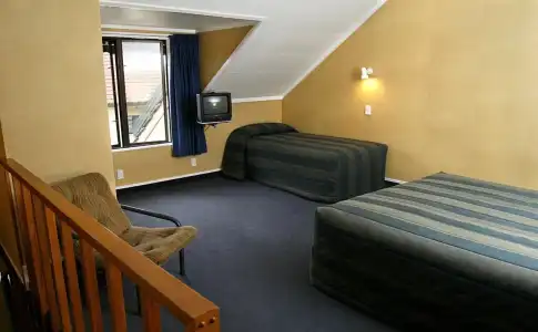 Rose City Motel - 1