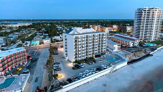 Tropical Winds Resort - 61