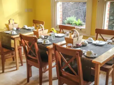 Primrose Guest House - 23