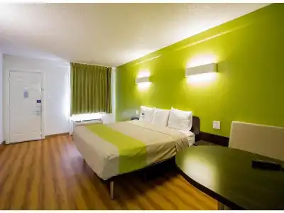Motel 6 Woodway, TX - 29