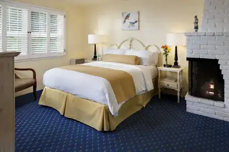 Colonial Terrace Inn by the Sea - 18