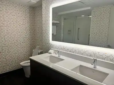 Holiday Inn Toronto Airport East by IHG - 75