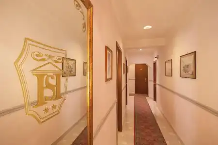 Silla - 8