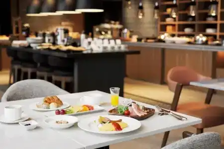 Sheraton Grand Hiroshima - 12