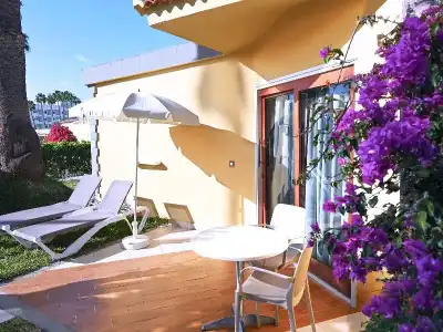 HL Miraflor Suites - 34