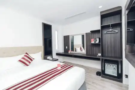 Seven Seas and Apartment - 3