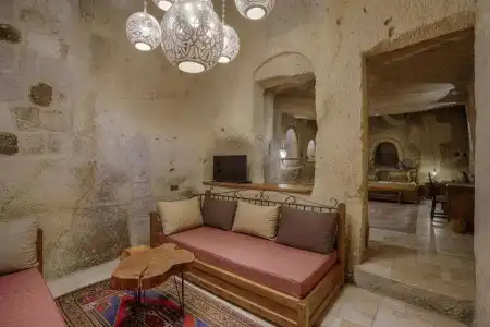 Hera Cave Suites - 117