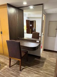 Mall Suites - 322