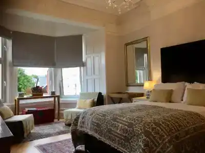 Antler Guest House - 27