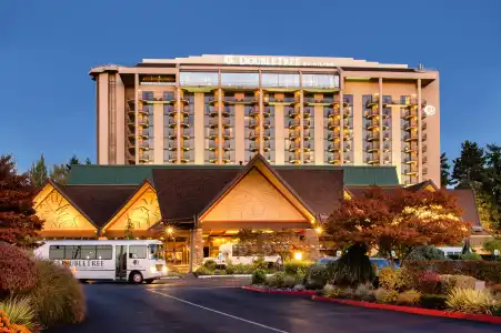 DoubleTree by Hilton Seattle Airport - 0