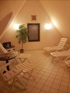 & Restaurant Klosterhof - 9