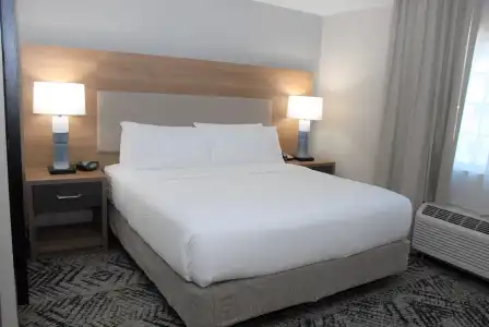 Candlewood Suites Tallahassee by IHG - 4