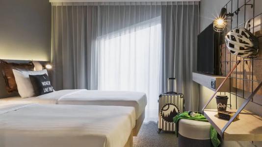 Moxy Lausanne City - 36