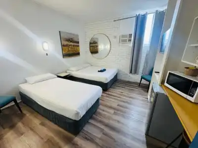 Mayfield Motel - 12