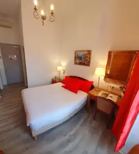 Hôtel Louvia - 39