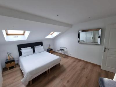 Le Castel Guesthouse - 104