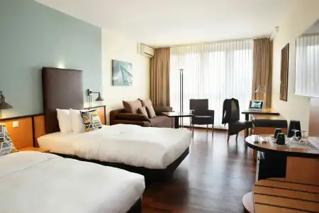 Courtyard by Marriott Dresden - 24