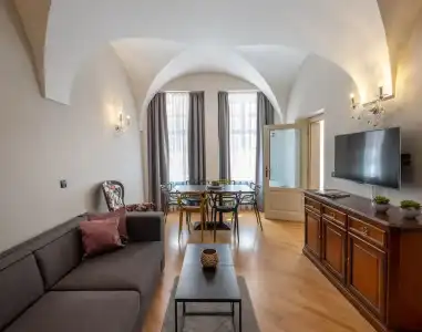 Chateau 9 - 4