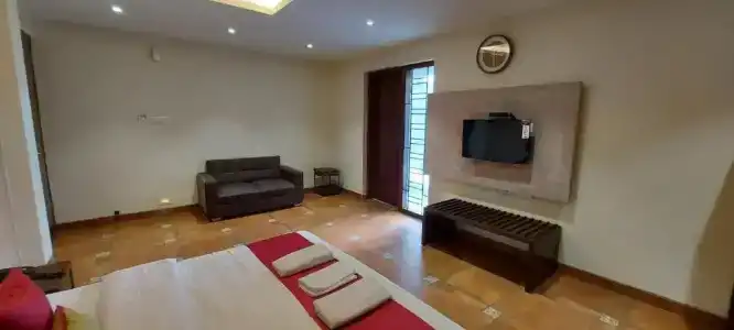 The Palm Aryan - A Boutique - 9
