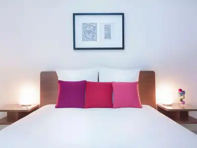 ApartAdagio Abu Dhabi Al Bustan - 4