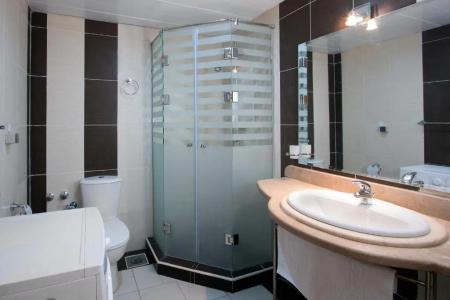 Royal Beach Serviced Apartments - 36