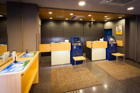 Super Yonago Ekimae - 24