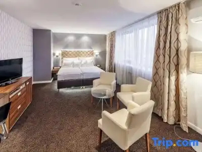 Champerret Elysees - 103
