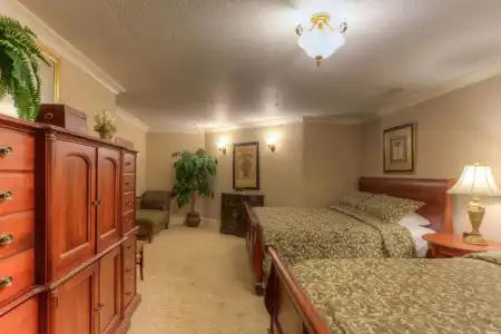 Mountain Vista Inn & Suites - 66