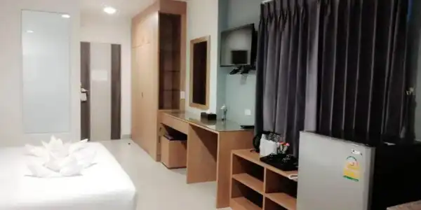 The Greenery Central Suites - 29