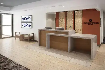Holiday Inn & Suites London by IHG - 1