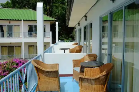 Thaniza Beachfront Resort - 44