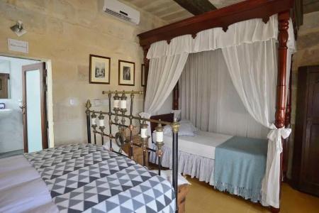 The Burrow Guest House - 110