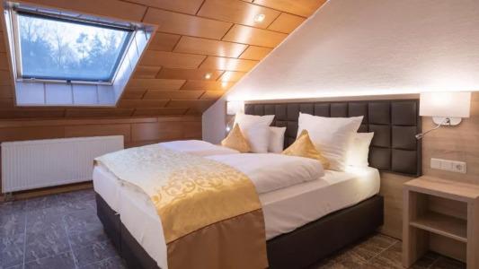 Hotel-Restaurant Barbarossahof - 149