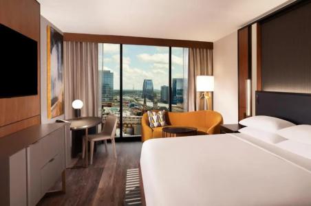 Grand Hyatt - 55
