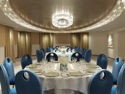 The Dorchester - 30