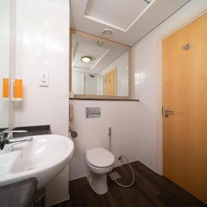 Premier Inn Dubai Investments Park - 24