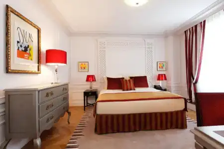 Majestic - SPA Champs Elysées - 77