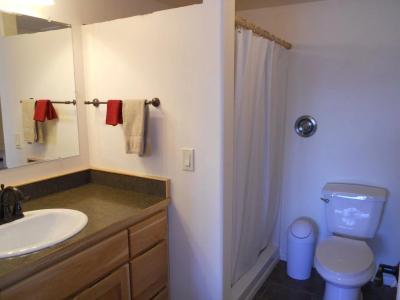 Front Row Bed and Breakfast - 6