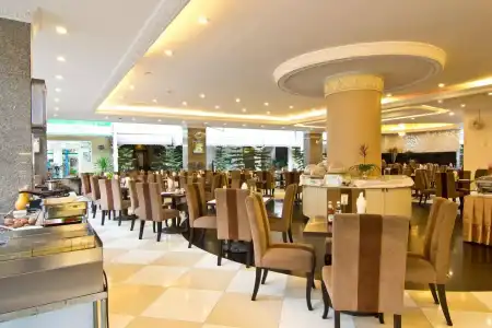 LK Royal Suite Pattaya - 24