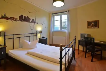 Gästehaus Villa Seraphinum - 16