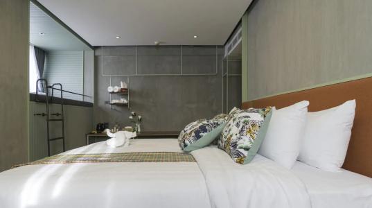 Samsen Street - 29