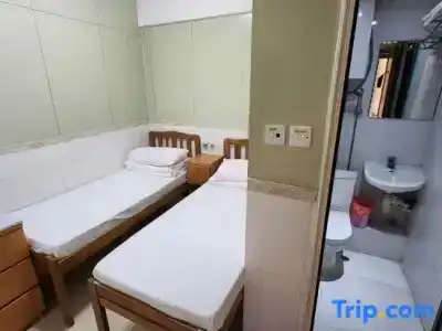 Wai Wah Guesthouse (Near Hong Kong West Kowloon Railway Station) - 17