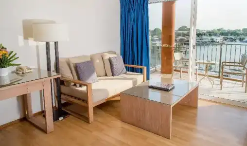 Cullen Bay Resort - 64