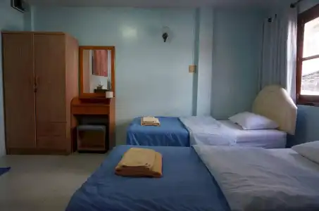 Royal Beach Guest House - 1