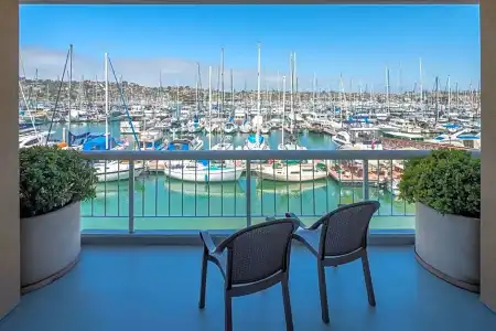 Bay Club & Marina - 39