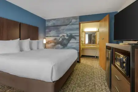 Best Western Winners Circle - 53