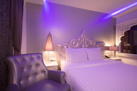 Chillax Resort - 3